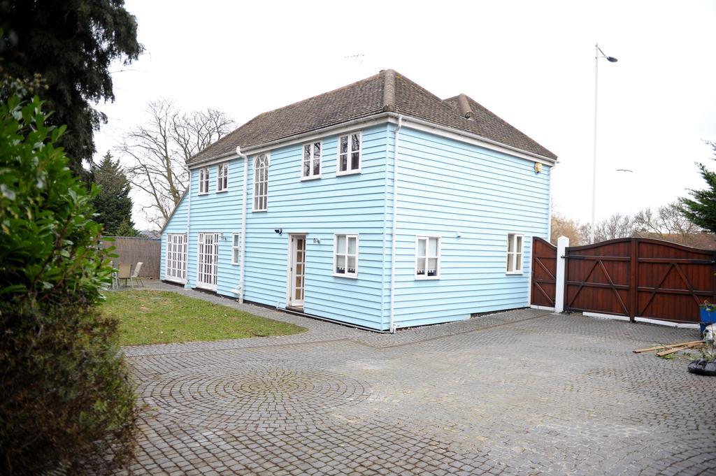 The Greyhound Cottage Chigwell Exterior foto