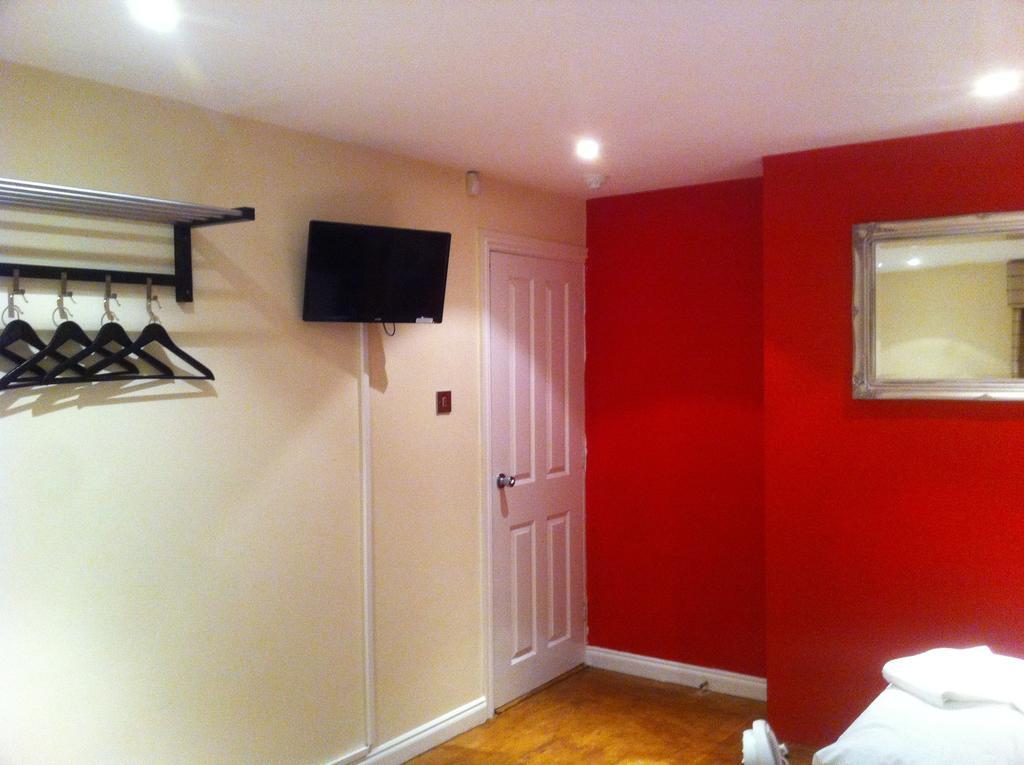 The Greyhound Cottage Chigwell Quarto foto